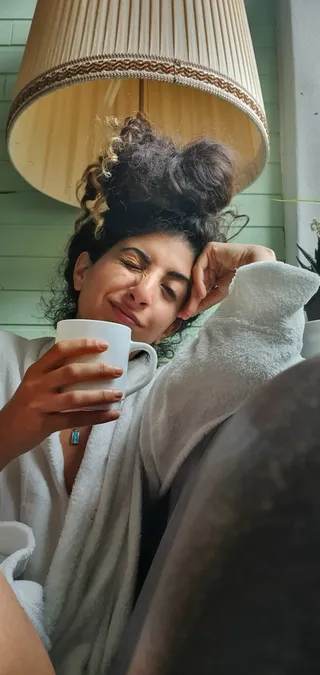 בחלוק 24/7